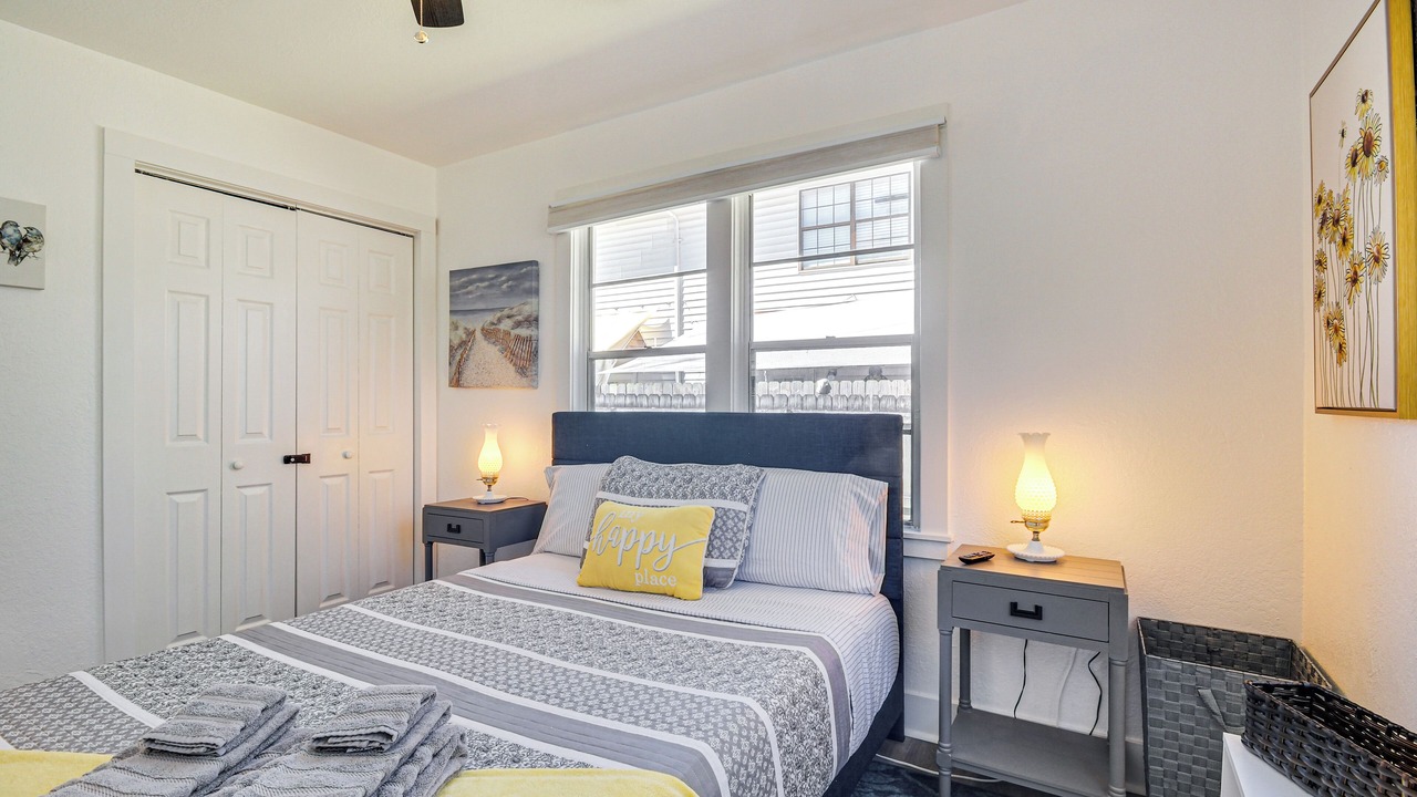 Photo of Bedroom in Long Beach