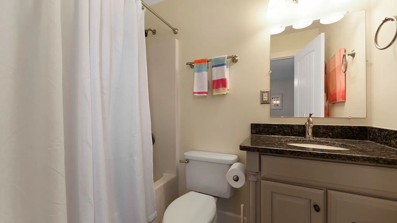 Photo of Bathroom in Shoreline Park