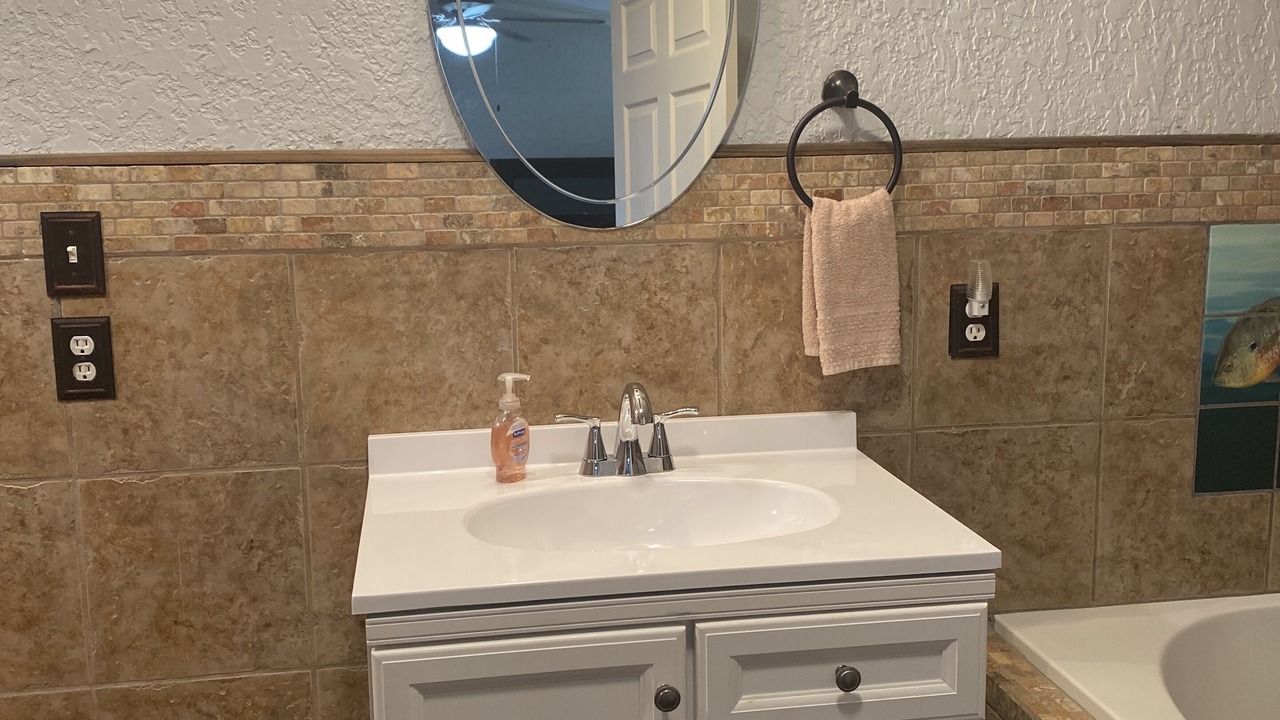 Photo of Bathroom in Anacoco