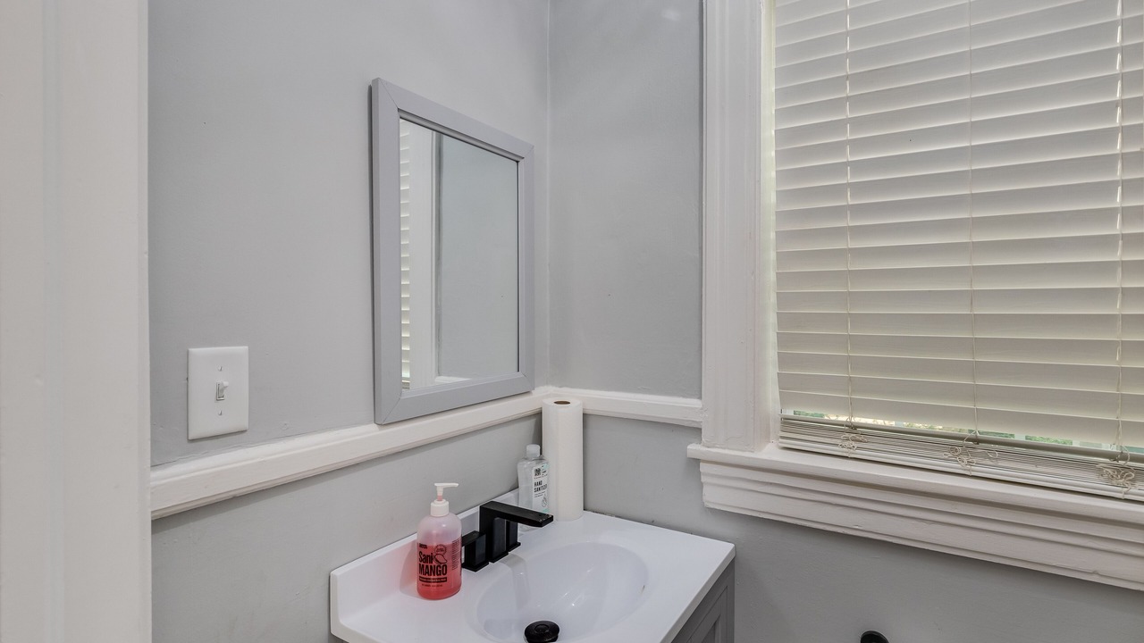 Photo of Bathroom in Fondren