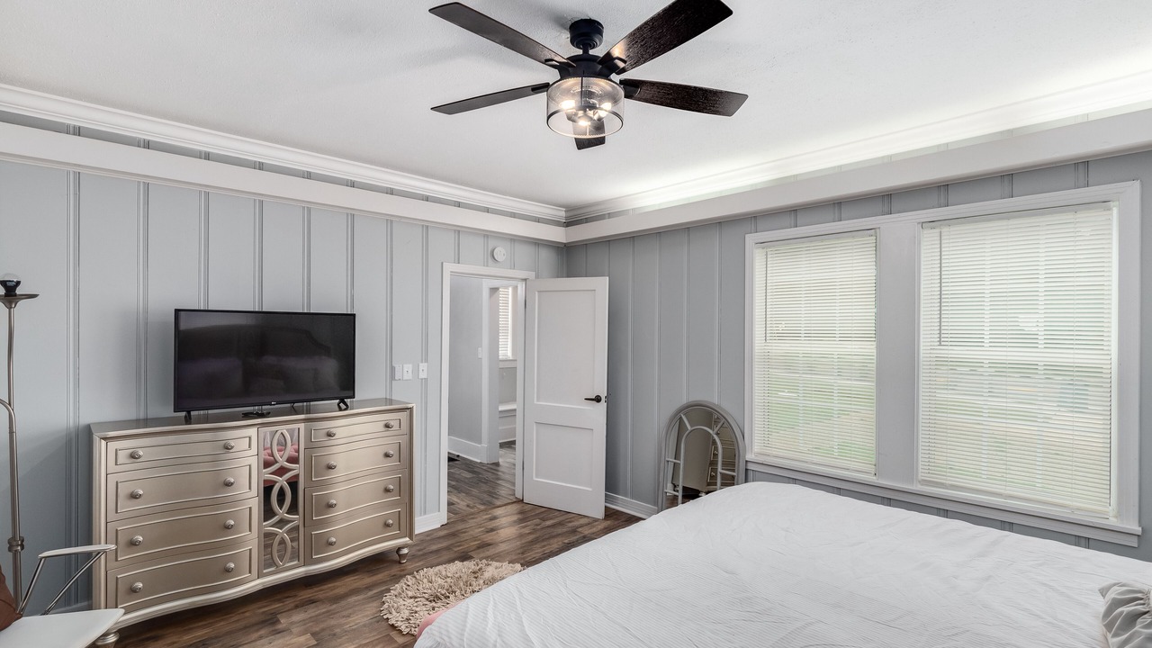 Photo of Bedroom in Fondren
