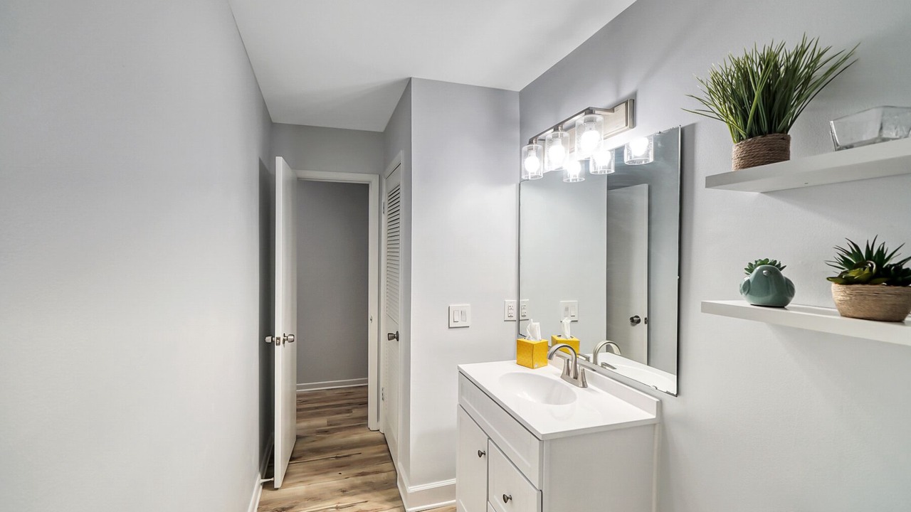 Photo of Bathroom in El Centro Beach