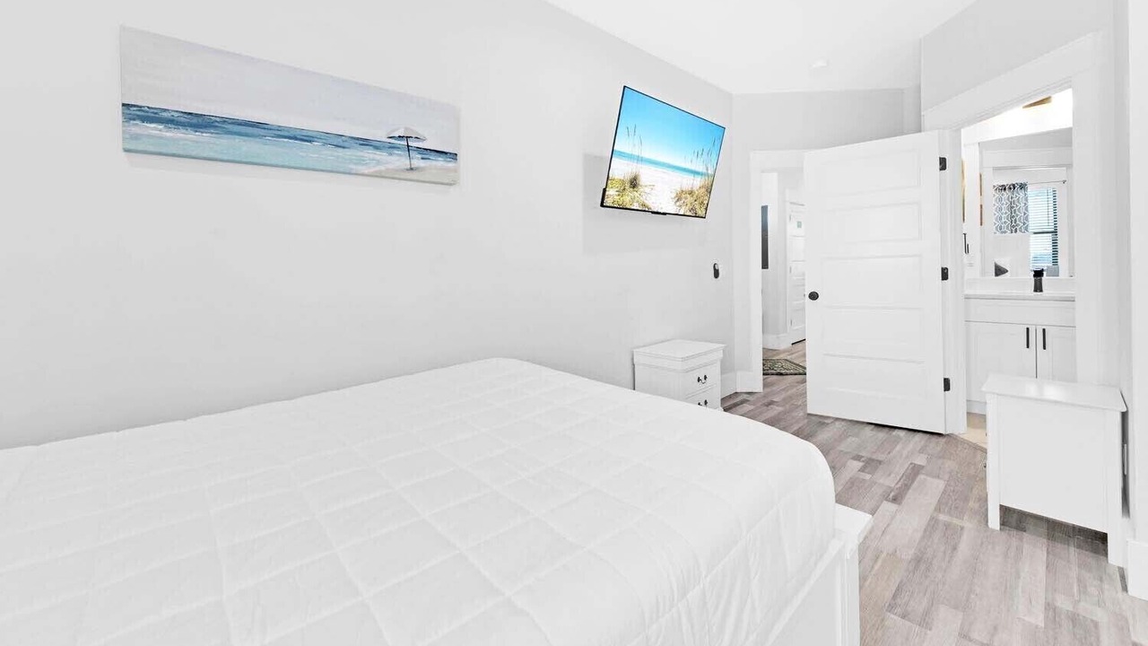 Photo of Bedroom in Bahama Beach
