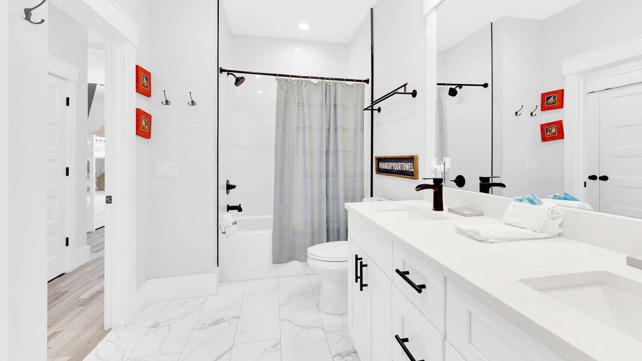 Photo of Bathroom in Bahama Beach