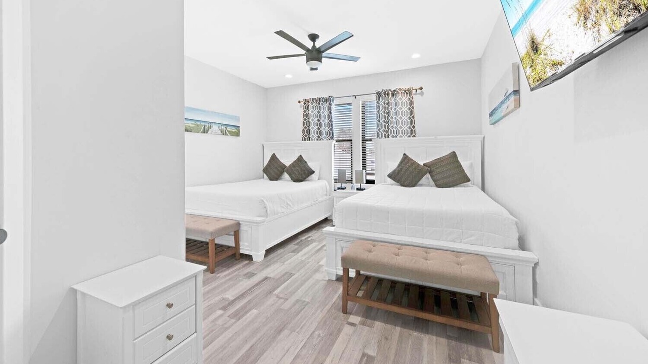 Photo of Bedroom in Bahama Beach