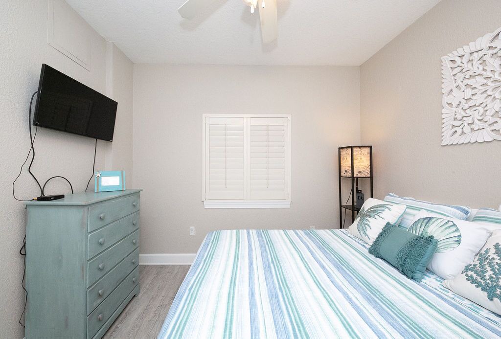 Photo of Bedroom in Ono Island
