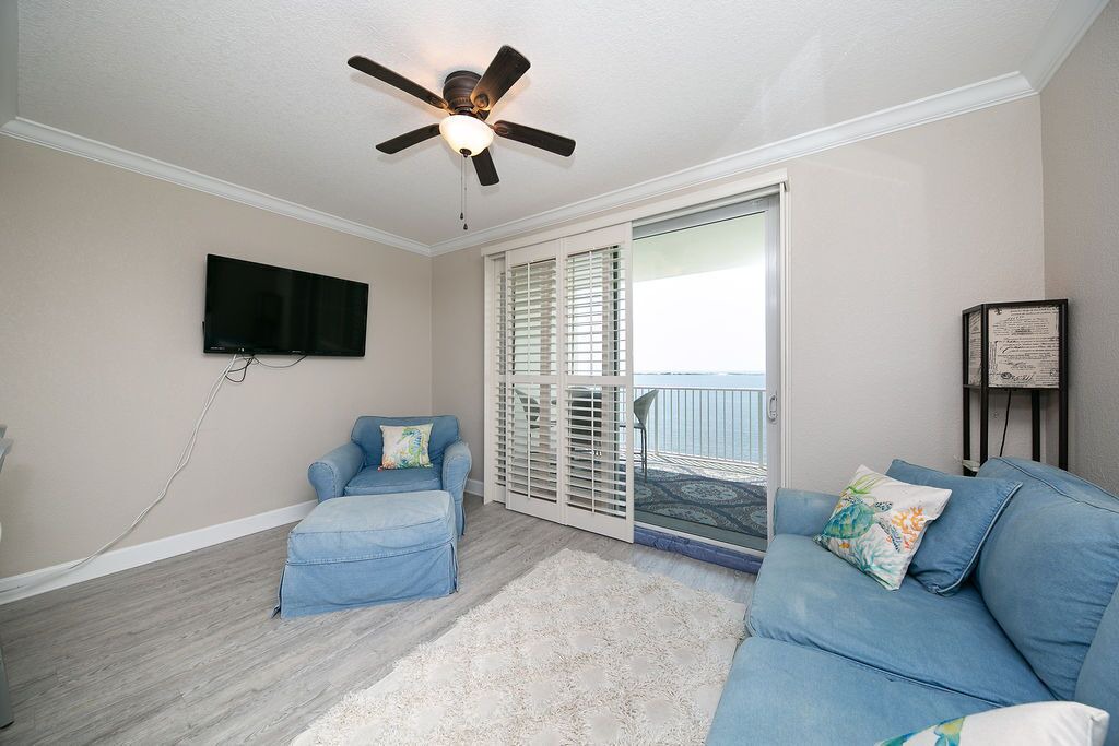 Photo of Livingroom in Ono Island