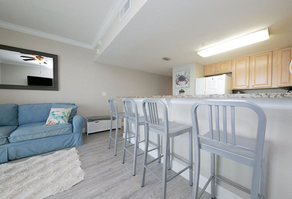 Photo of Livingroom in Ono Island