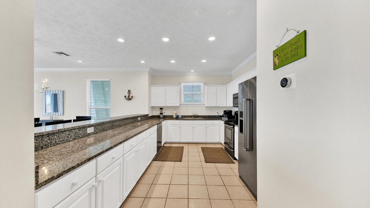 Photo of Kitchen in Silver Sands Beach