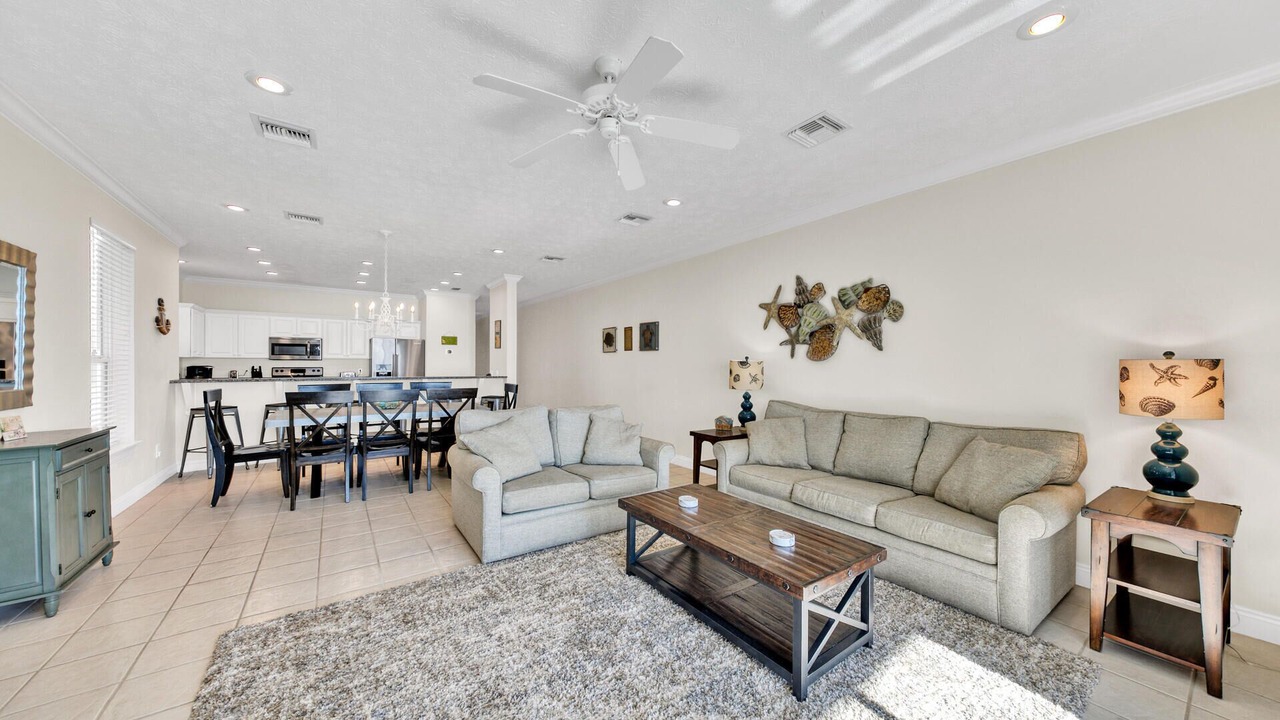 Photo of Livingroom in Silver Sands Beach
