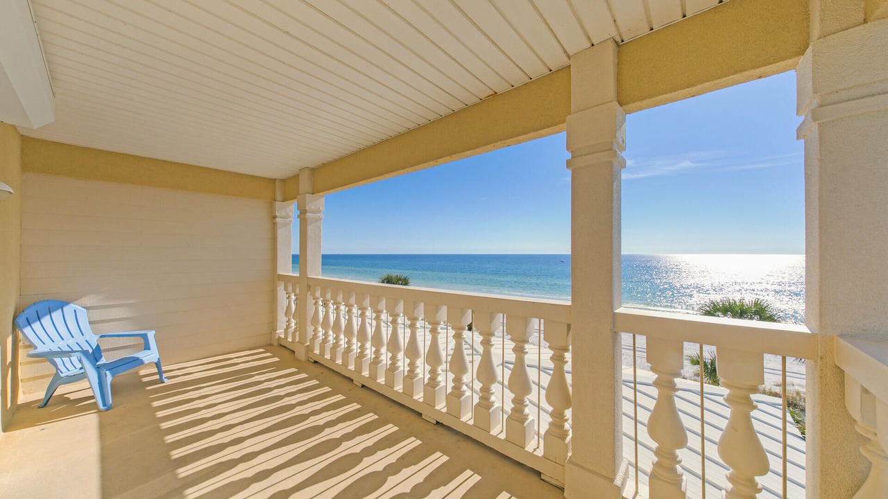 Photo of Patio Balcony in Silver Sands Beach