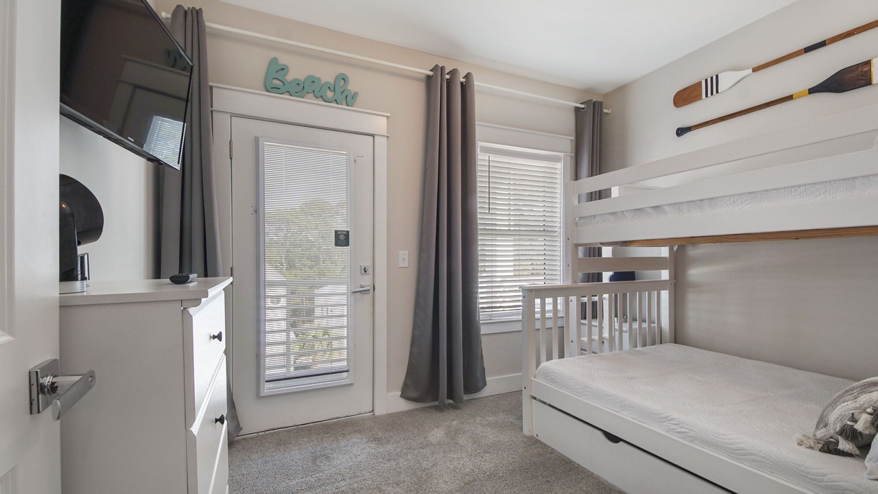 Photo of Bedroom in Dune Allen Beach