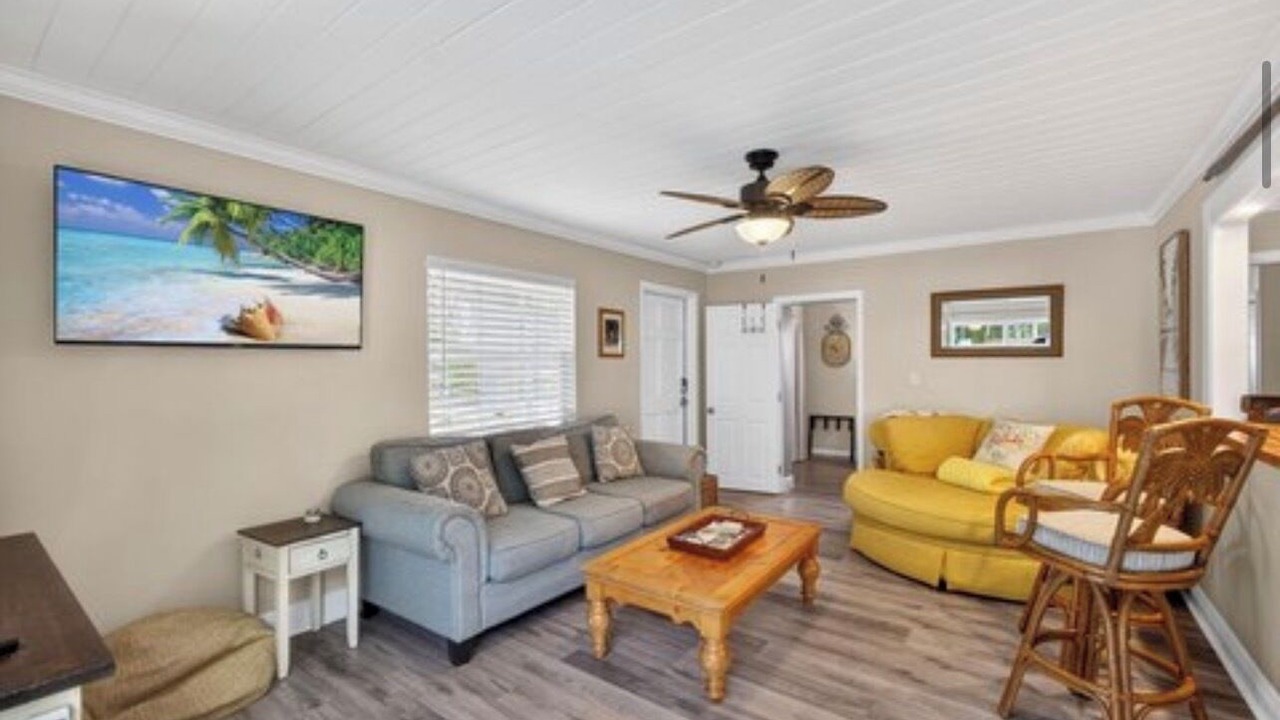 Photo of Livingroom in Juno Beach