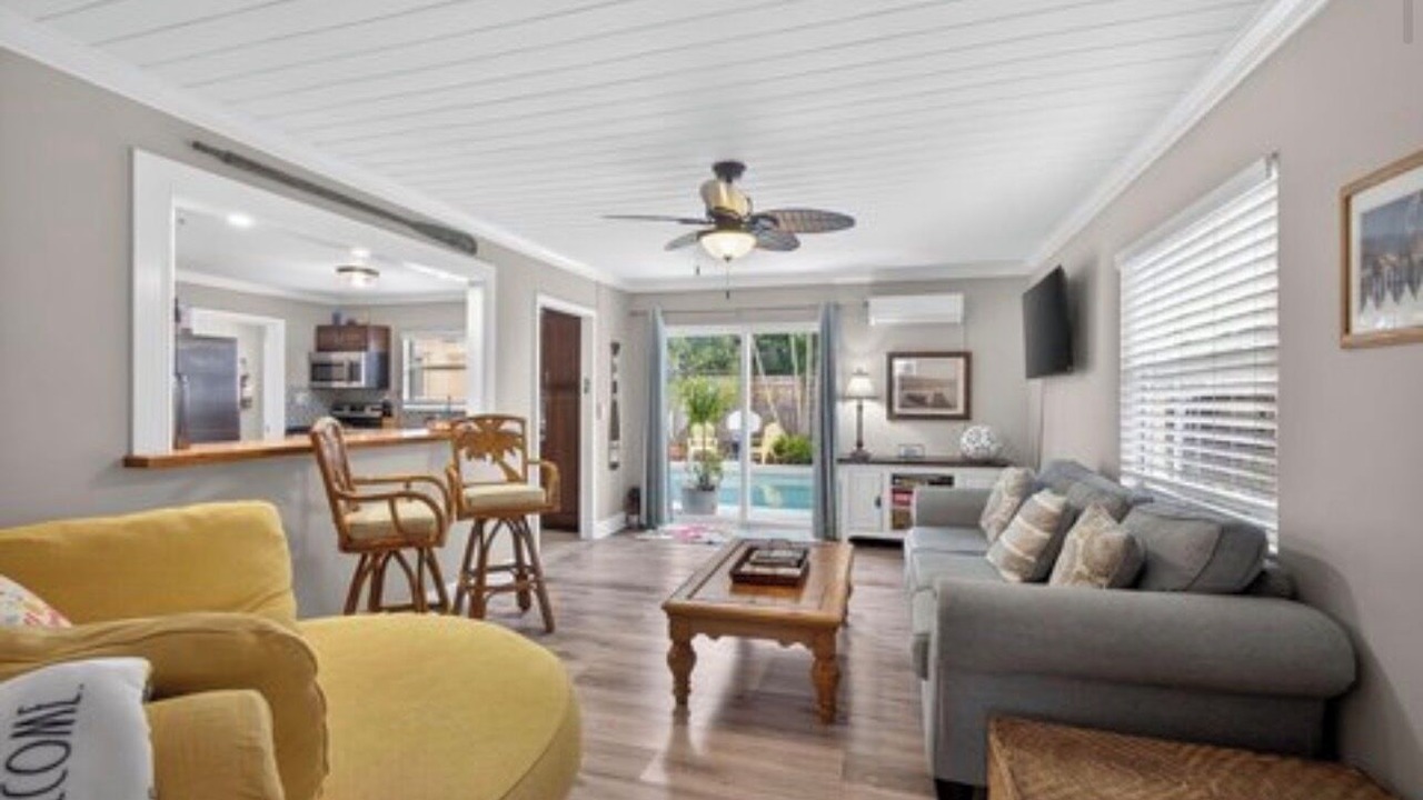 Photo of Livingroom in Juno Beach