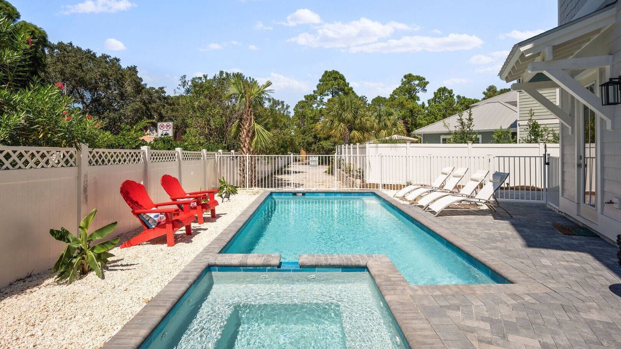 Photo of Outdoor in Emerald Waters Village