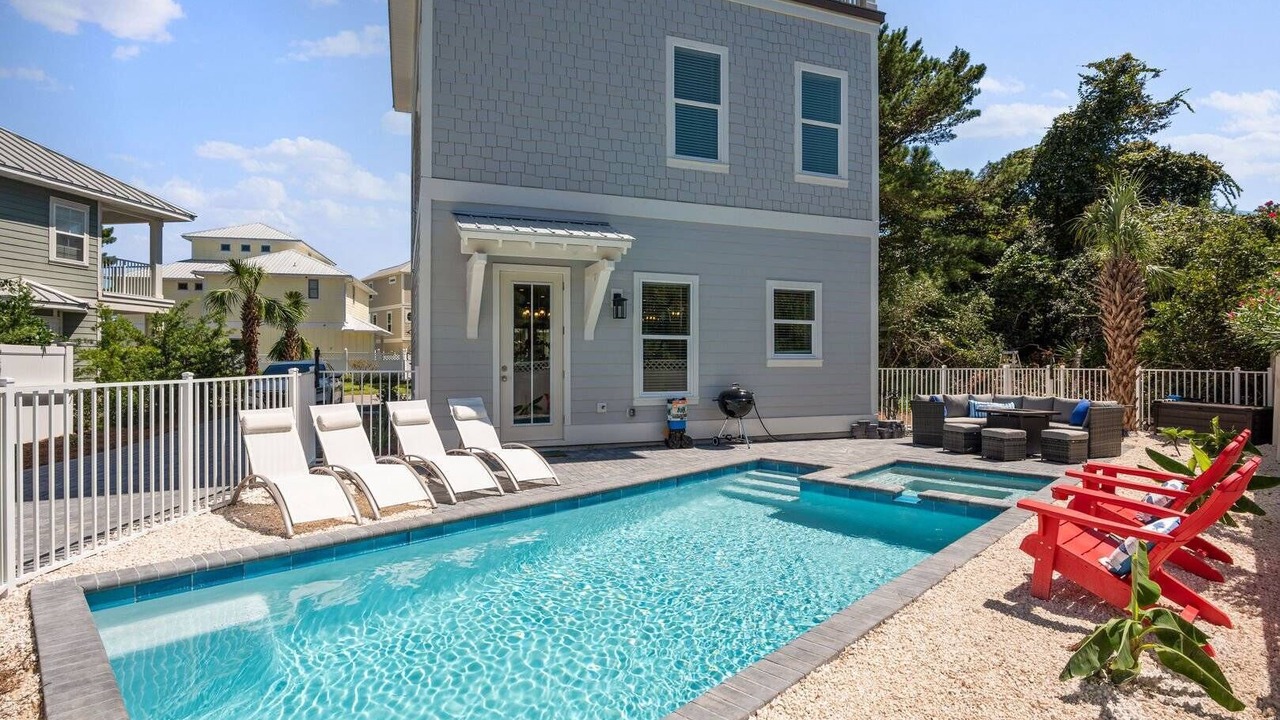 Photo of Outdoor in Emerald Waters Village