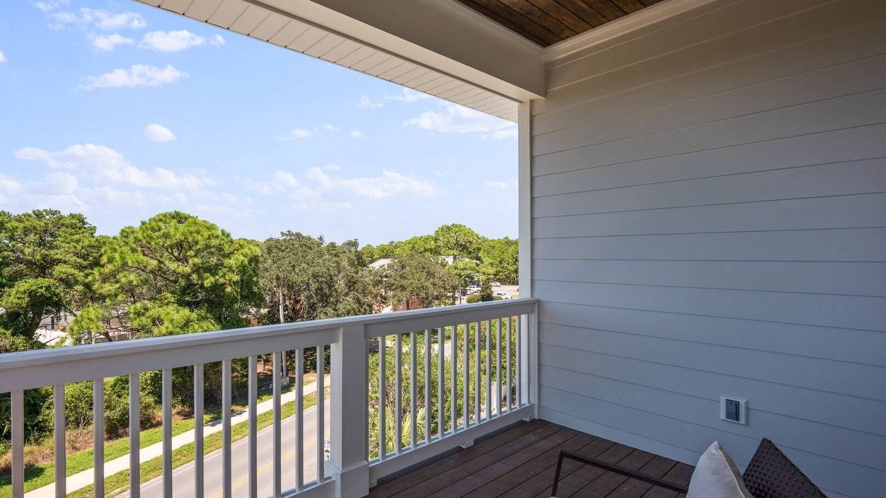 Photo of Outdoor in Emerald Waters Village