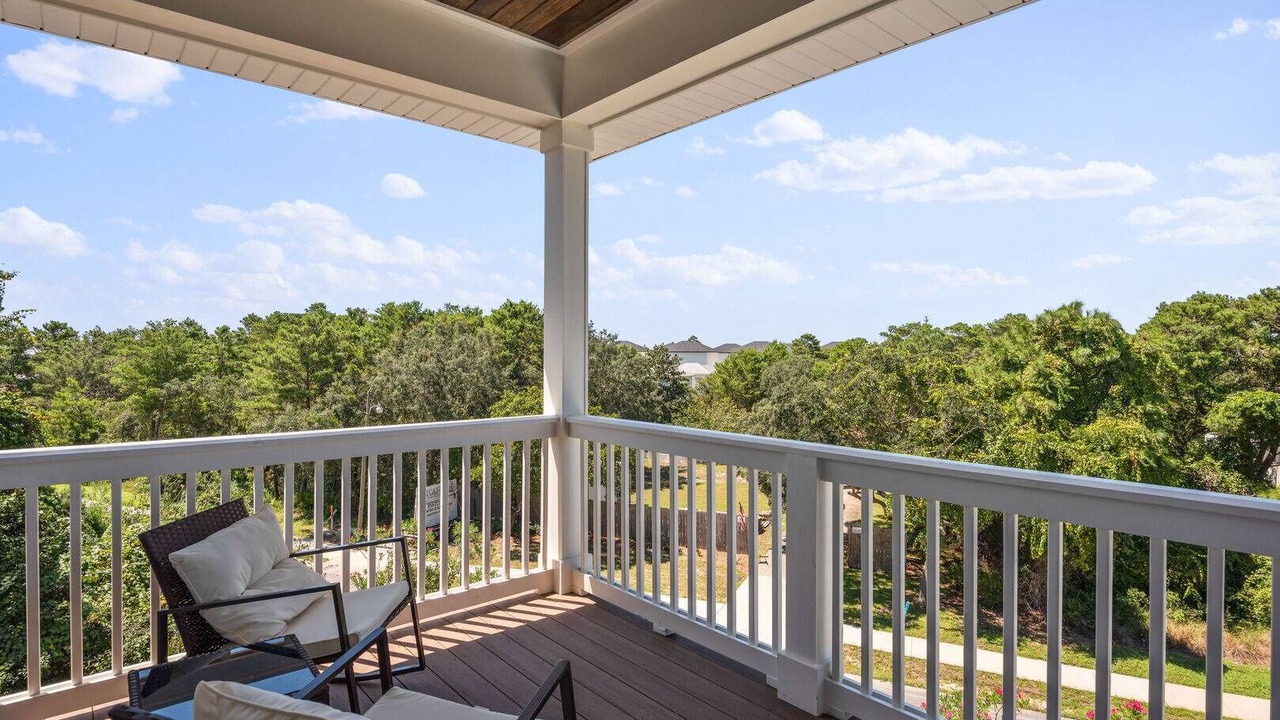 Photo of Outdoor in Emerald Waters Village