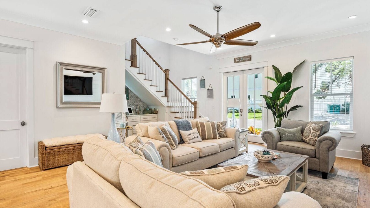 Photo of Livingroom in Emerald Waters Village