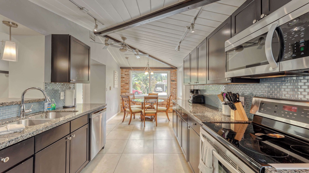 Photo of Kitchen in Poinsettia Heights
