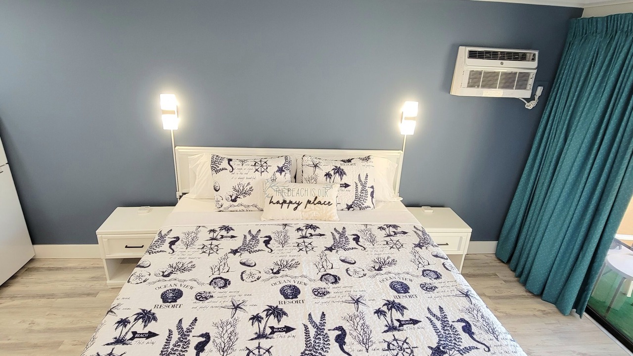 Photo of Bedroom in Treasure Island