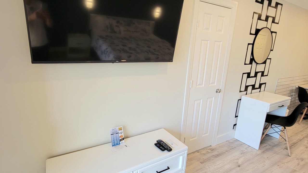 Photo of Bedroom in Treasure Island
