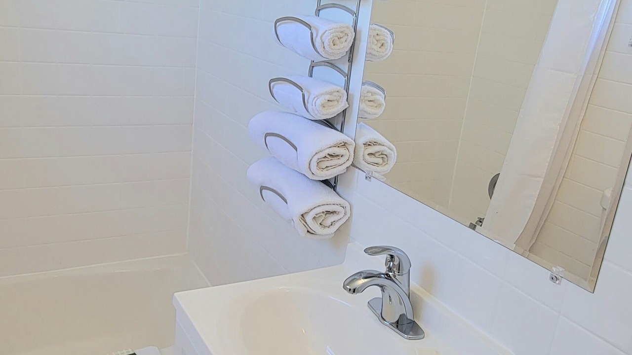 Photo of Bathroom in Treasure Island