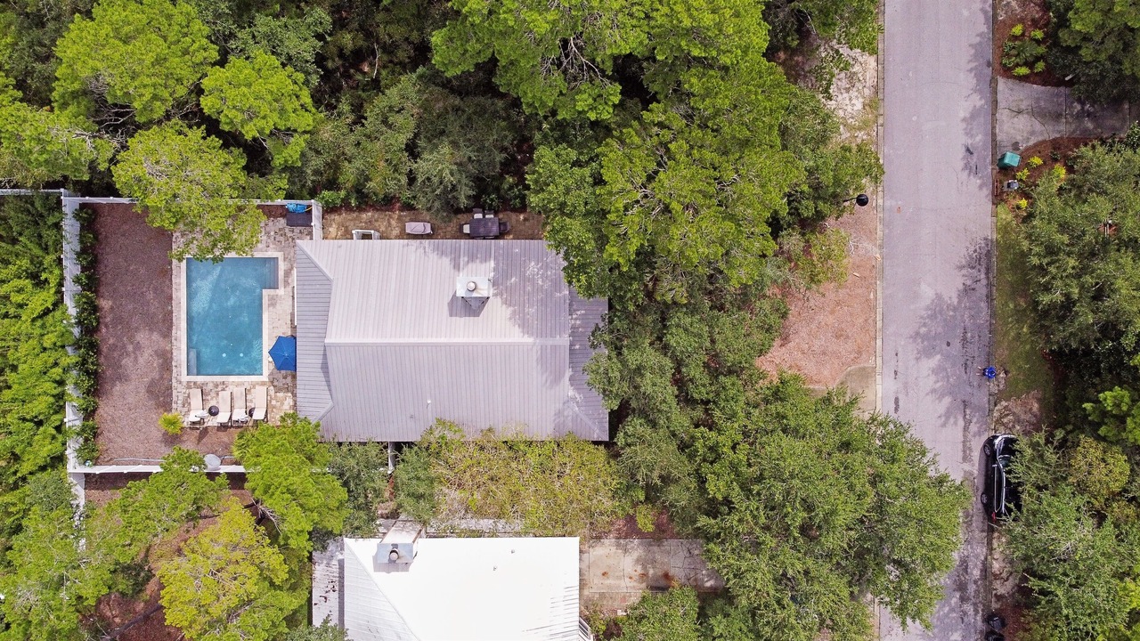 Photo of Outdoor in White's Gulfview