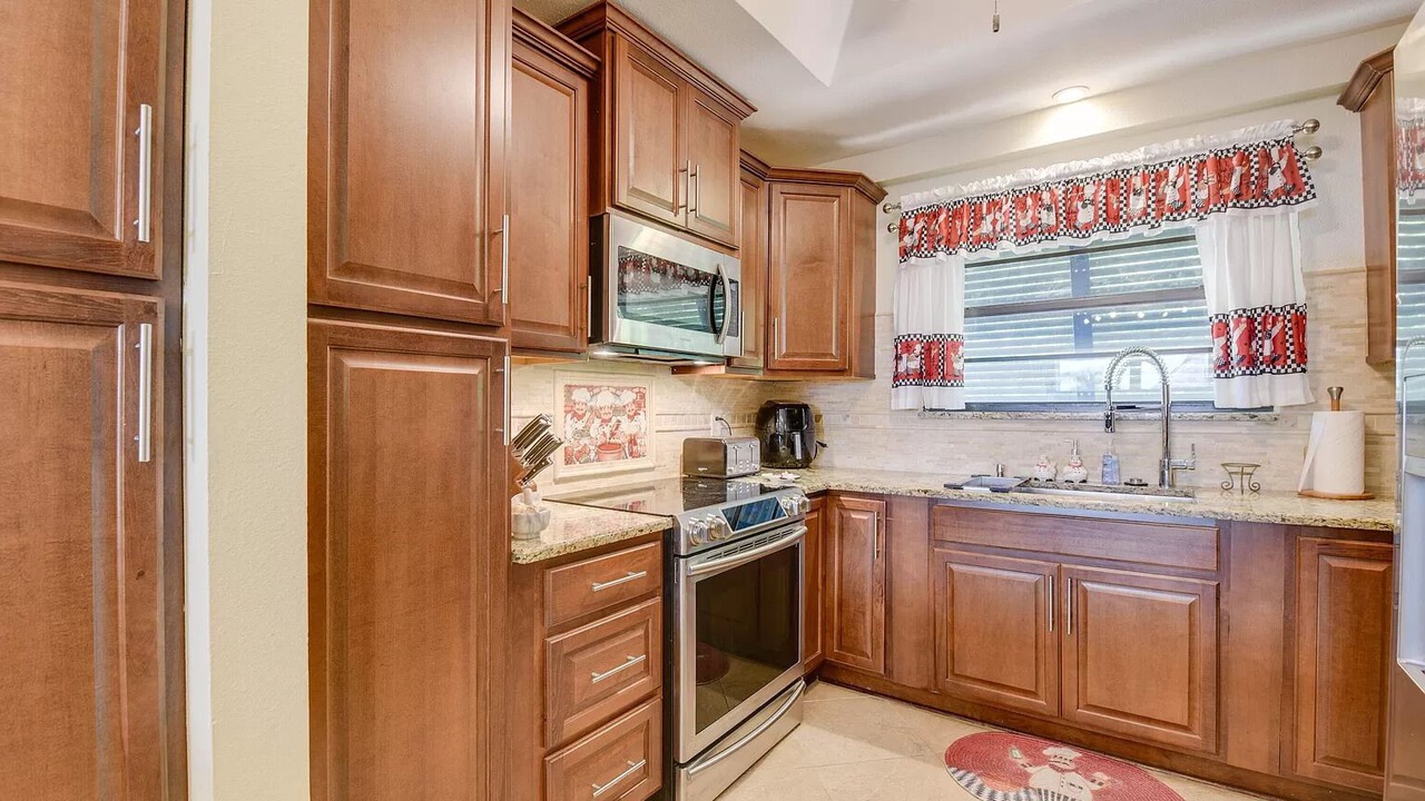 Photo of Kitchen in Summerland Key