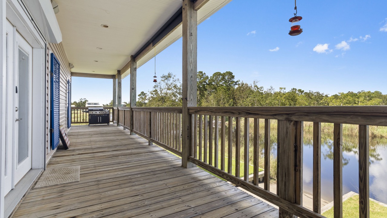 Photo of Patio Balcony in Shoreline Park