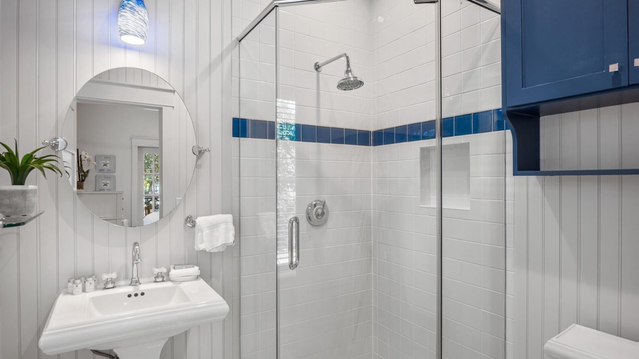 Photo of Bathroom in Cottage District