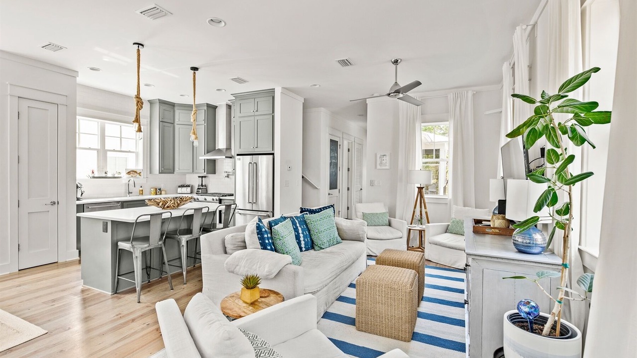 Photo of Livingroom in Greenway Park