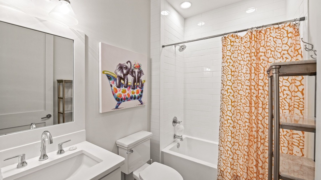 Photo of Bathroom in Greenway Park
