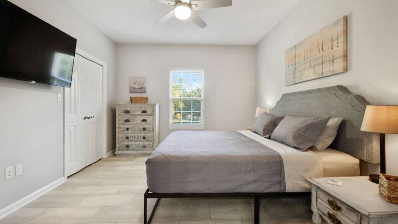 Photo of Bedroom in Gulfport