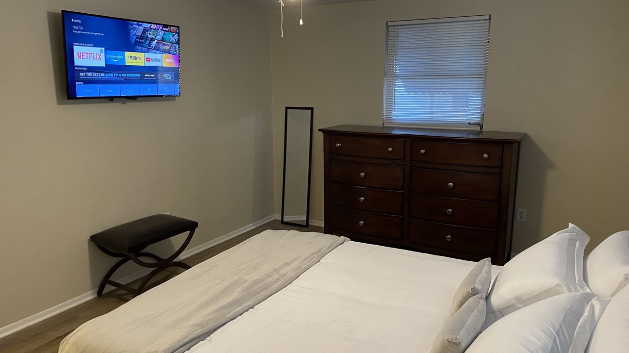 Photo of Bedroom in Aloha Gardens