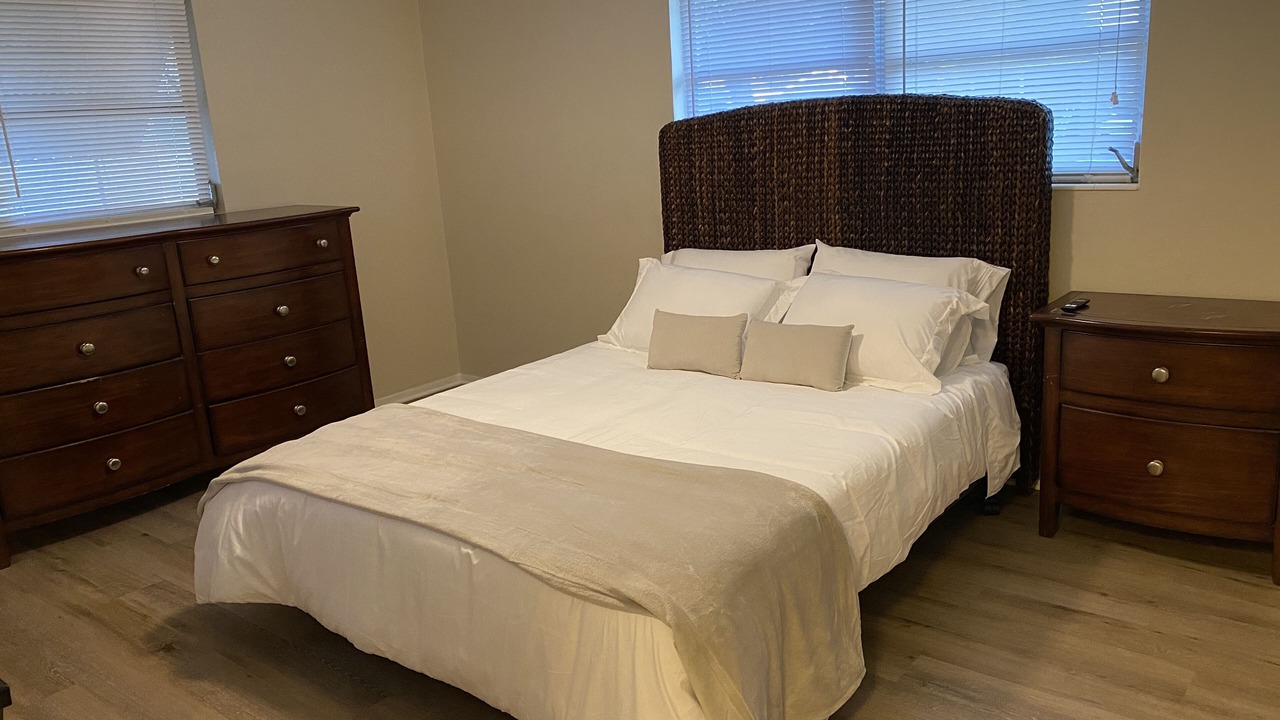 Photo of Bedroom in Aloha Gardens
