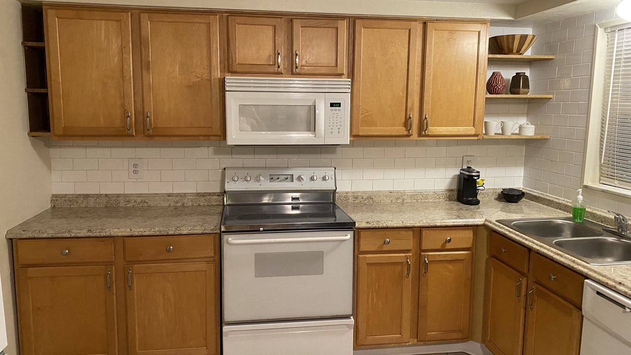 Photo of Kitchen in Aloha Gardens