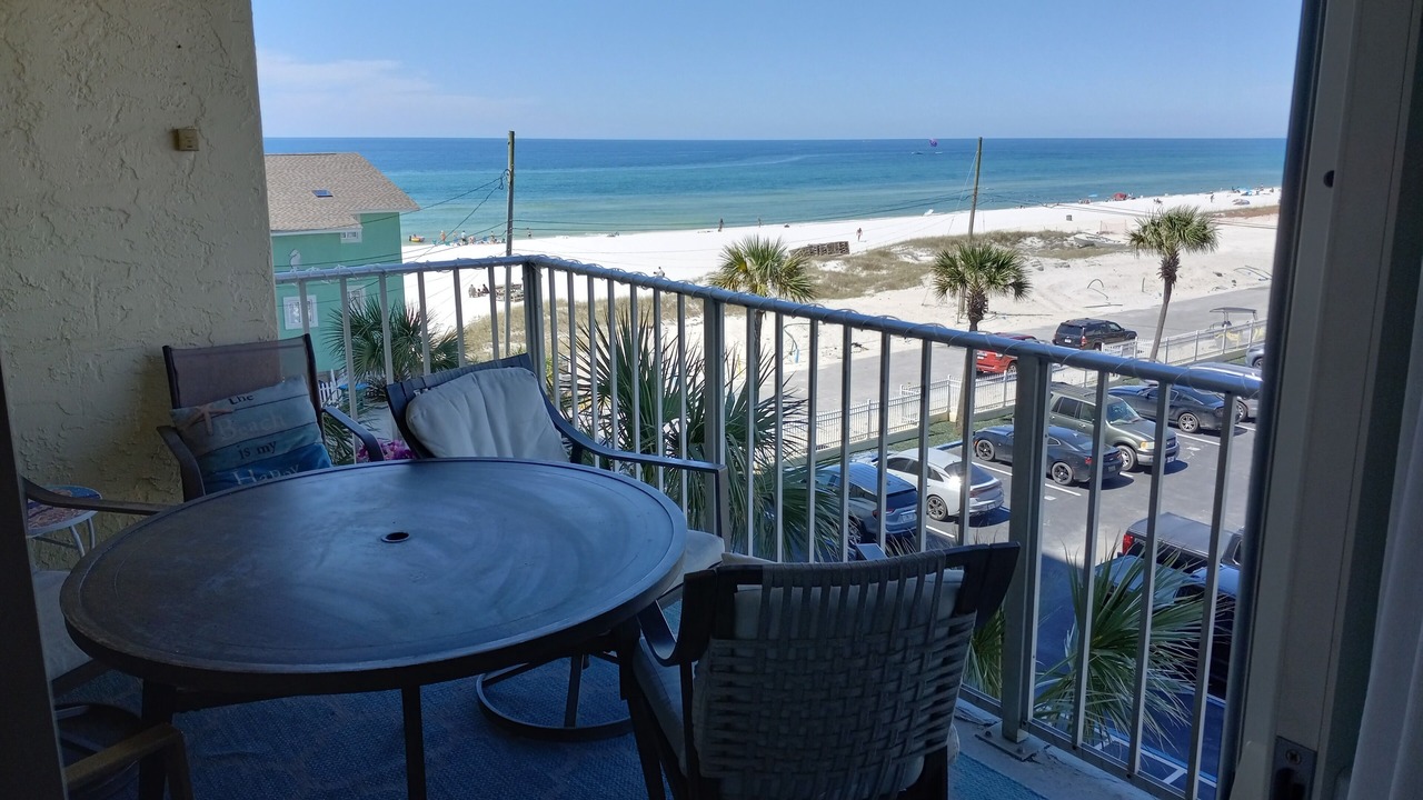 Photo of Patio Balcony in Biltmore Beach