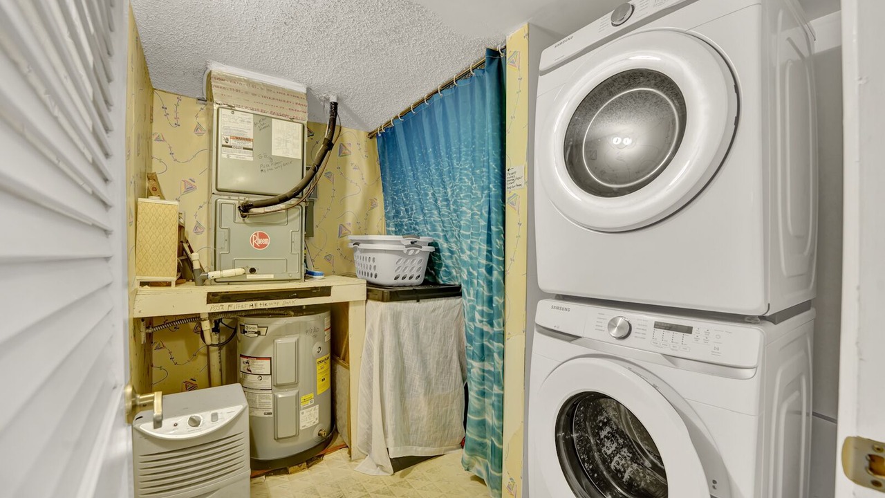 Photo of Bedroom in Biltmore Beach