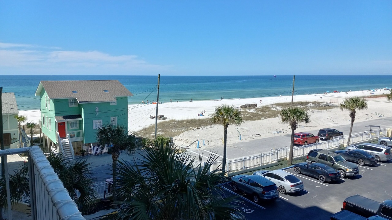 Photo of Patio Balcony in Biltmore Beach