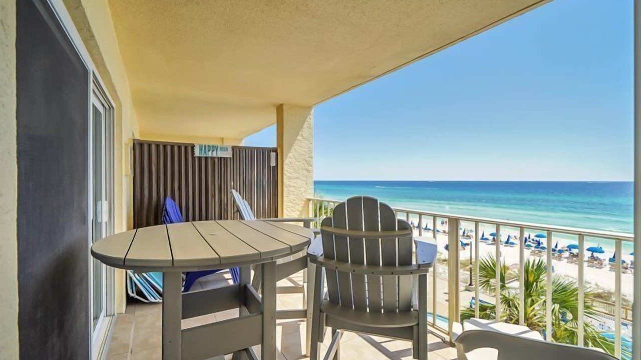 Photo of Patio Balcony in Biltmore Beach