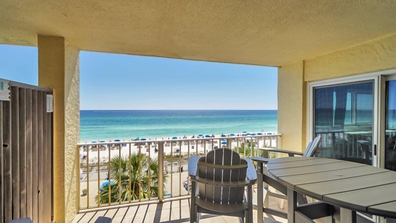 Photo of Patio Balcony in Biltmore Beach