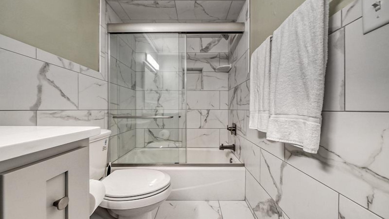 Photo of Bathroom in Biltmore Beach