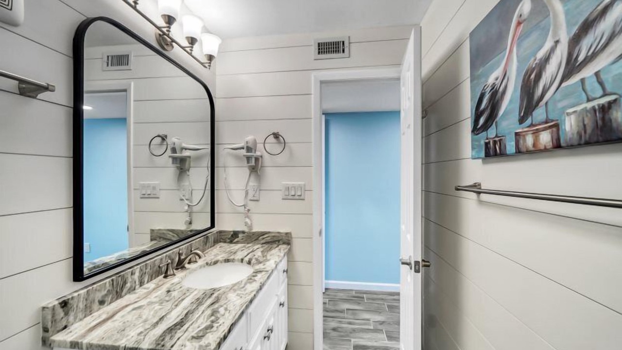 Photo of Bathroom in Biltmore Beach