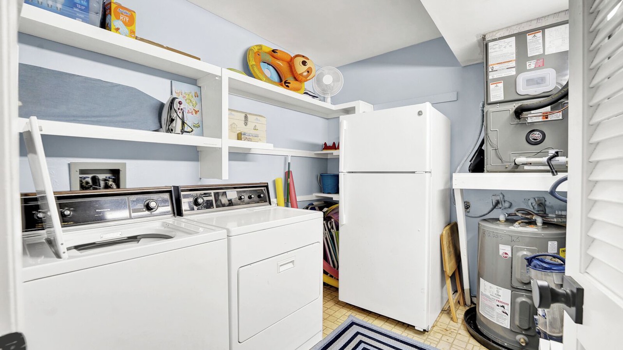 Photo of Bedroom in Biltmore Beach