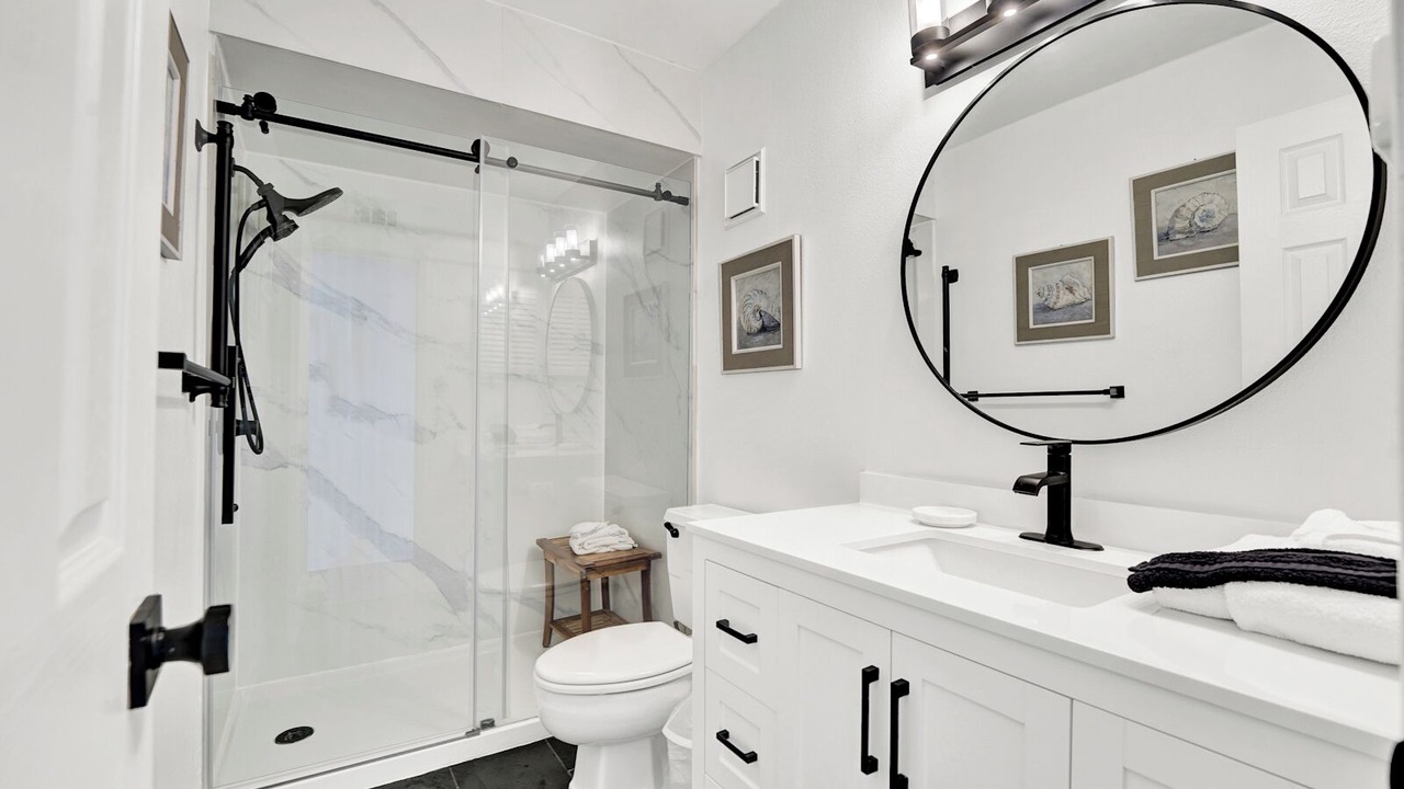 Photo of Bathroom in Biltmore Beach