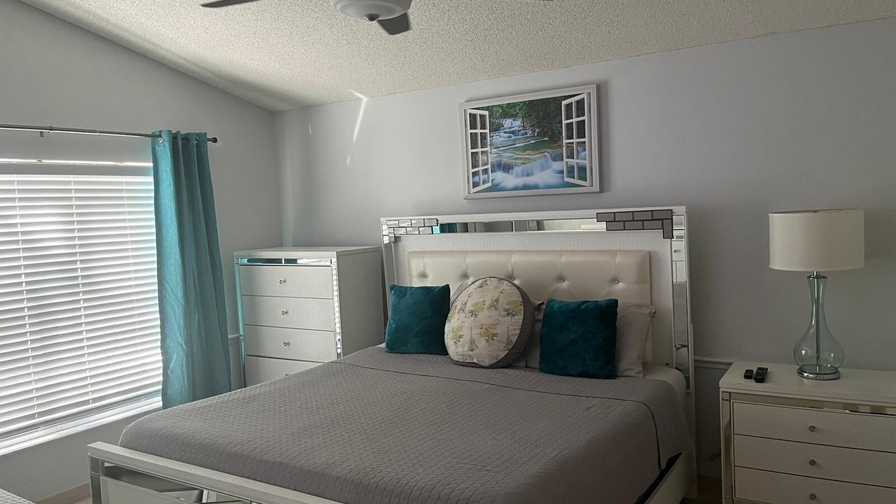 Photo of Bedroom in Eagle Pointe South