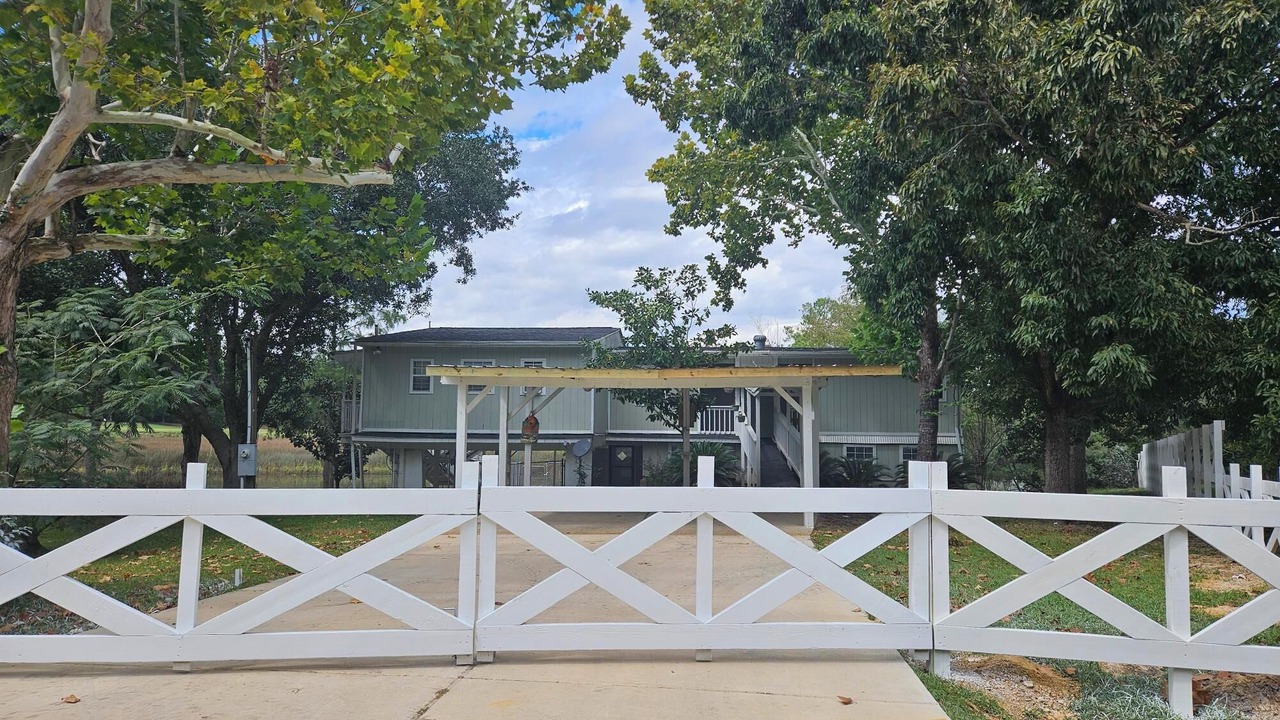 Photo of Outdoor in Gautier