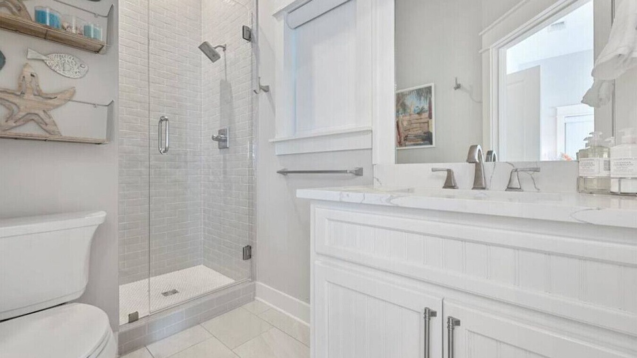 Photo of Bathroom in Dune Allen Beach