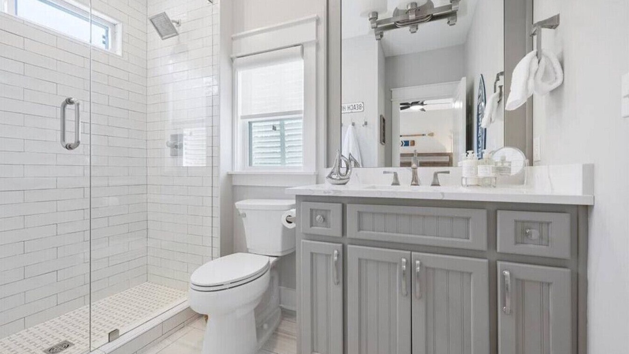 Photo of Bathroom in Dune Allen Beach